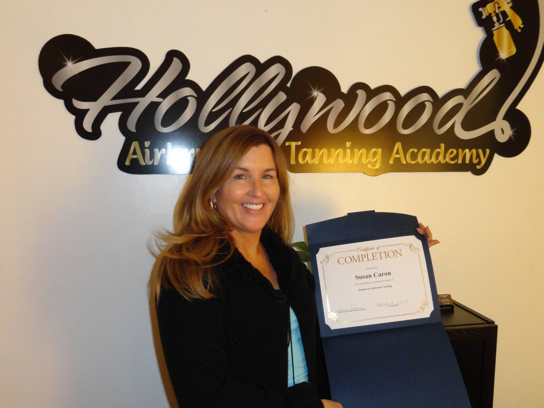 Tampa Based Experienced Airbrush Tanning Technician Susan Caron Becomes The Latest Graduate From The Hollywood Airbrush Tanning Academy