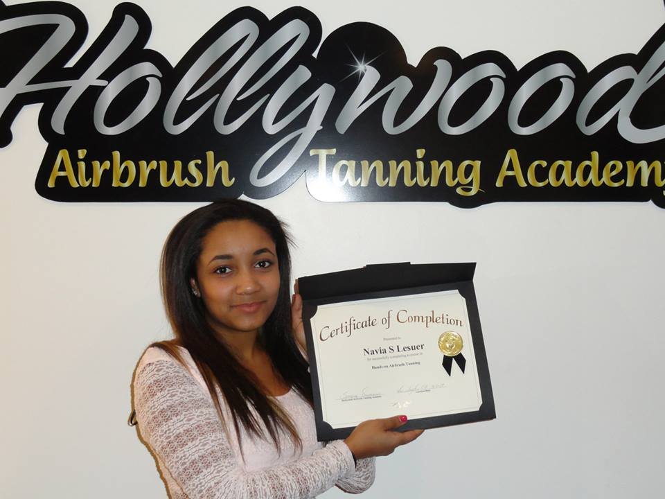 New York Teenager Navia LeSuer Becomes the Youngest Certified Airbrush Tanning Technician Ever From the Hollywood Airbrush Tanning Academy